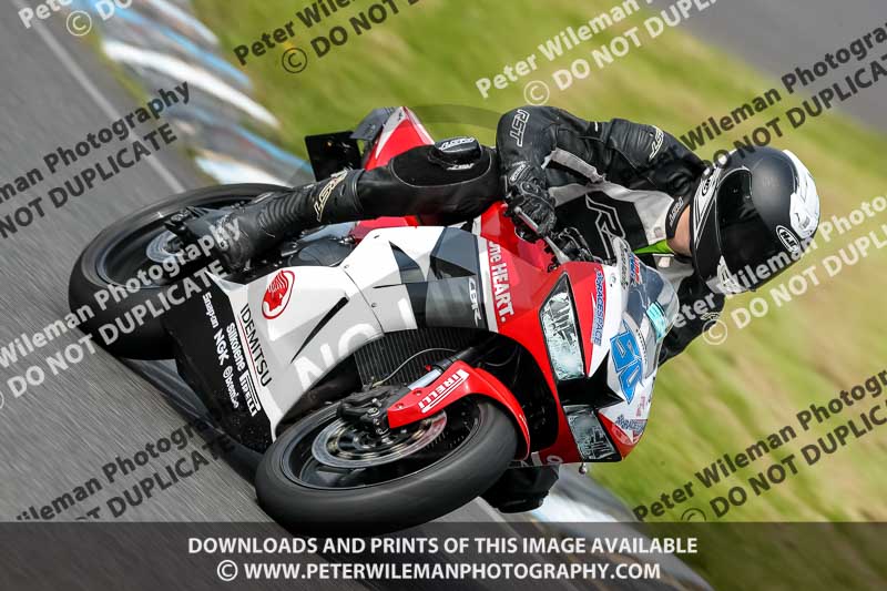 enduro digital images;event digital images;eventdigitalimages;lydden hill;lydden no limits trackday;lydden photographs;lydden trackday photographs;no limits trackdays;peter wileman photography;racing digital images;trackday digital images;trackday photos